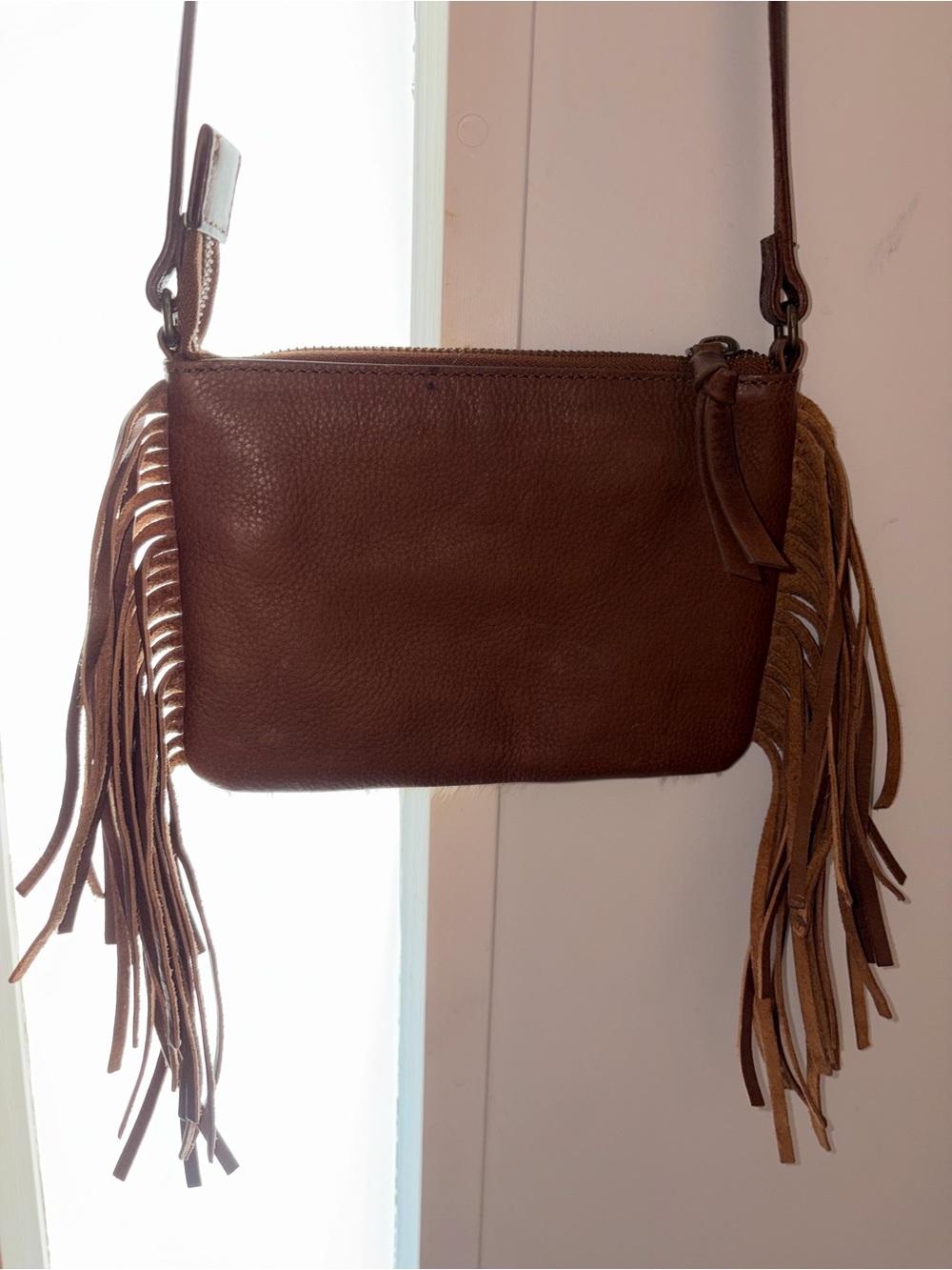 SHYANNE Rare Fringe Crossbody Bag with Genuine Cowhide & Leather ✨ - Picture 2 of 2